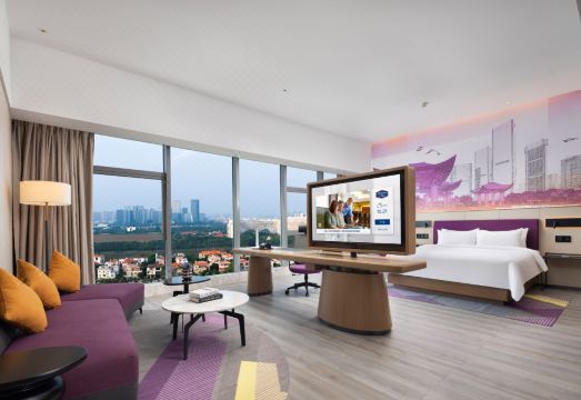 4. 햄튼 바이 힐튼..