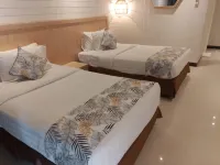 Sylvia Hotel & Resort Komodo - balcón