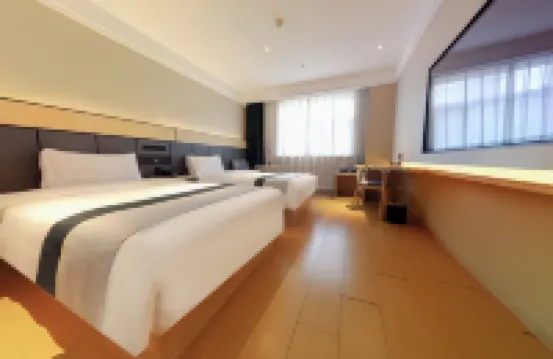 Homeinn Selected Hotel (Karamay Youyi Road)