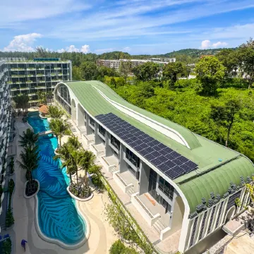 La Green Hotel & Residence Отели рядом с достопримечательностью «Пляж Наитхон»