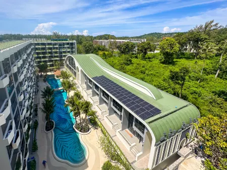 La Green Hotel and Residence Отели рядом с достопримечательностью «Seastone Private Pool Villas»
