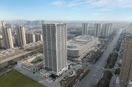 Atour Hotel Fuyang Yingzhou Wanda Plaza Отели в г. Фуян