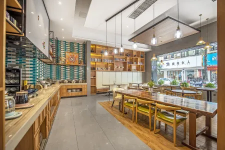 Manji Hotel (Hengyang Nanyue Hengshan Scenic Area) Отели рядом с достопримечательностью «Nanyue Grand Temple»