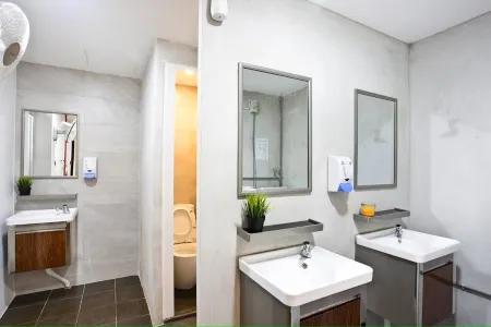 7 Wonders Hostel @ Jalan Besar