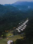 LUYINSANQIU GLAMPING RESORT Hotels near Feiyunding Mountain