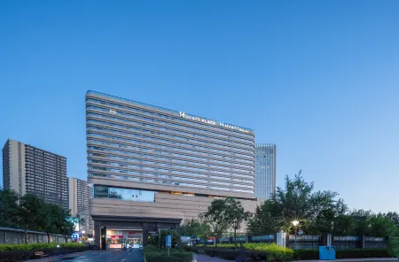Hyatt House Yinchuan Yuecai City Отели рядом с достопримечательностью «Chengtian Temple Pagoda»