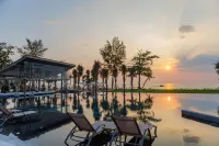 The Little Shore Khao Lak by Katathani - Luxury