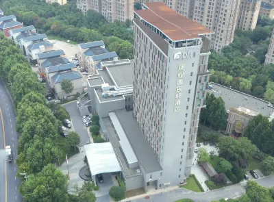 Aloft Zhengzhou Shangjie (District Government Store) Hotels near Taixi Lake Park