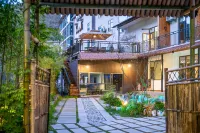 Floral Hotel·Shennongjia Zhuli Tea Culture Hotel (Dajiuhu Pingqian Ancient Town)