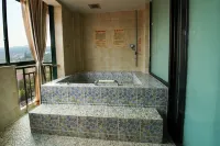 Longling Hot Spring Hotel - Badekar