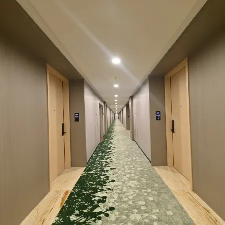 Hua Zi Hotel