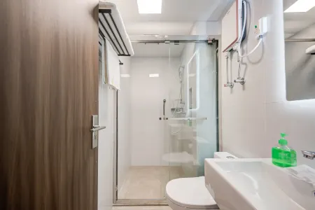 Fullme Executive Apartment (Gongbei Port High Speed ​​Railway Station)