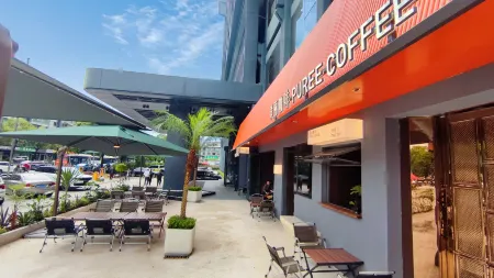 PuruiHotel Yongkang Отели рядом с достопримечательностью «Wujincheng Square»