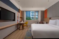 Holiday Inn Express Shangdi Beijing Hotel di Beijing