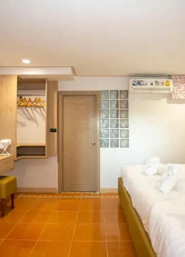 ห้องดีลักซ์สำหรับสามท่าน