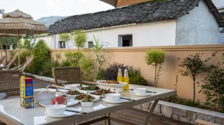 Jiuhua Mountain Xintian Homestay