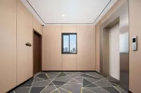 Boyue Smart Hotel (Hubu Alley Yellow Crane Tower)