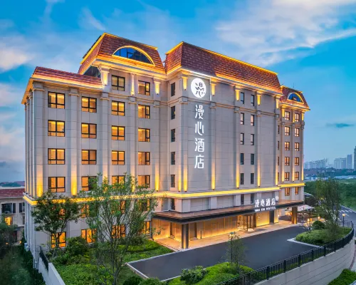 Manxin Hotel Qingdao Golden Beach Beer City Sea View Hotels near Golden Beach