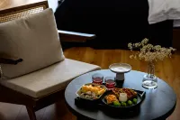 Cloud side Villa · View sunshine Jinshan | cliff sunset mid-mountain Sea View Villa Hotel Các khách sạn ở Đại Lý