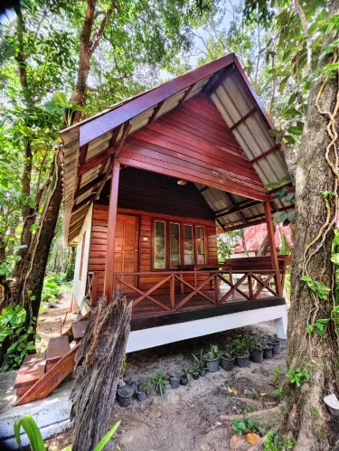 บังกะโลไม้สักไทยซูพีเรียร์