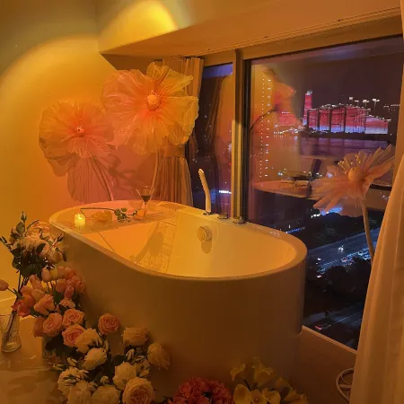 Naxi Designer River View Boutique Hotel (Wanbao Avenue)
