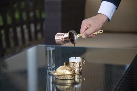 Intercontinental Hotel Jeddah Отели рядом с достопримечательностью «Abbar and Zainy Building»