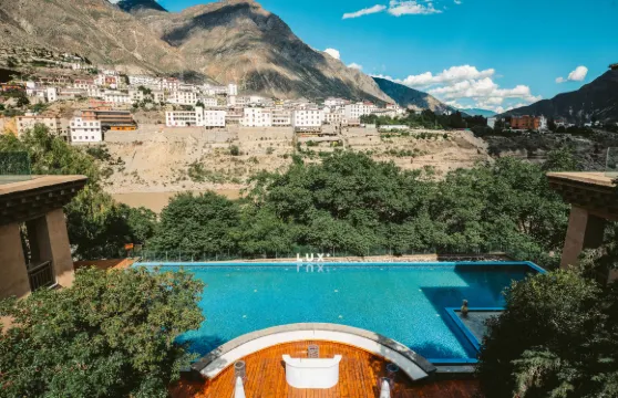 茶馬道奔子欄麗世酒店