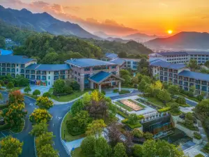 Xiuhe Hot Spring Holiday Hotel