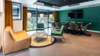 Best Western M-Treize Paris Asnieres