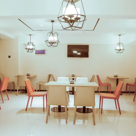 City Comfort Inn
