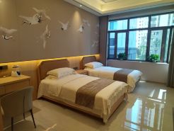 Dongfang Shenhe Yangxinyuan Hotel