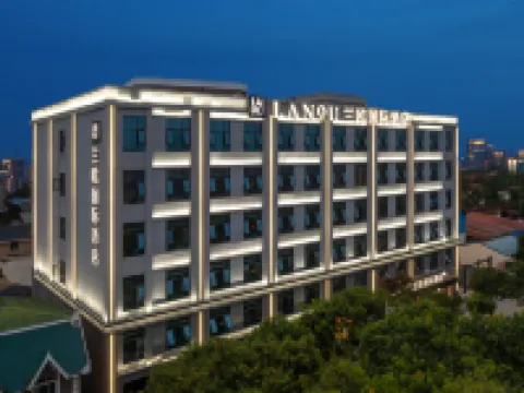 Rililanou International Hotel Hotels in Ruili