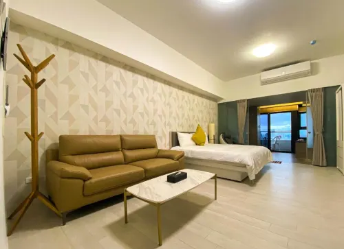 Deluxe Suite with Sea View
