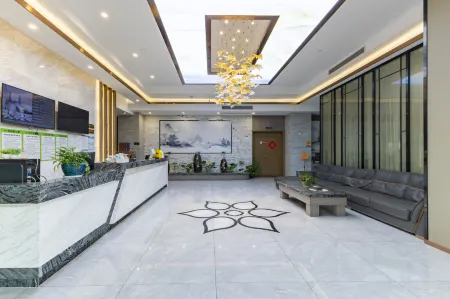 Leiketai Hotel (Feidong Wuyue Plaza Duihe Subway Station) Отели рядом с достопримечательностью «Hefei Longxi Zoo»