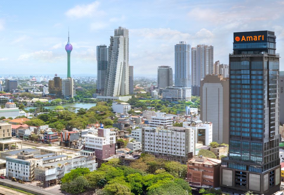 2. 아마리 콜롬보 ..