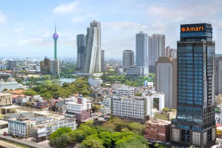 Amari Colombo Sri Lanka Отели рядом с достопримечательностью «Университет Коломбо»