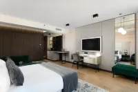 Emerald Downtown Luxury Suites by Continental Group Hotell i District V.