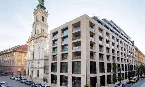 Emerald Downtown Luxury Suites by Continental Group