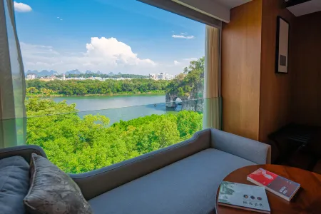 Jolie Vue Bontique Hotel（Elephant Trunk Hill and Two Rivers and Four Lakes ） Отели рядом с достопримечательностью «Guilin University of Electronic Technology»
