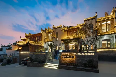 Flower Lodge · Linyu Mountain Residence Hot Spring Resort Hotels near Wuyuan Scenic Area