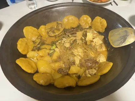 Xuegu Shanshan Hostel Отели рядом с достопримечательностью «Snow Valley»