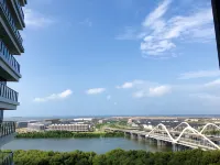 Gold Coast PIK Sea View Apartments by LongeSuites Hotels near Green Bay Pluit