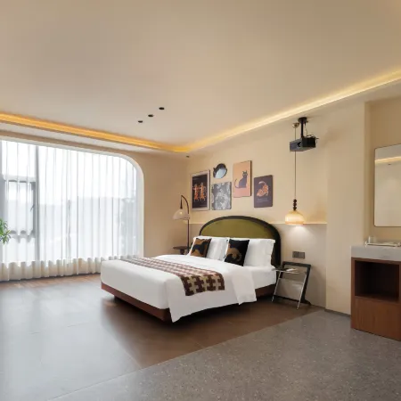 Wild Luxury Hotel Отели рядом с достопримечательностью «Гора Qinyuan»