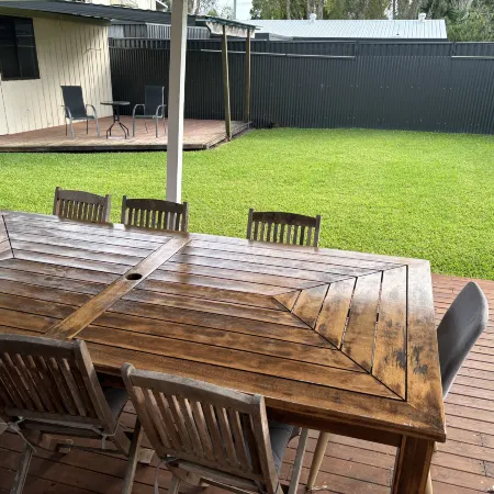 Family retreat in Ningi. Pet friendly!