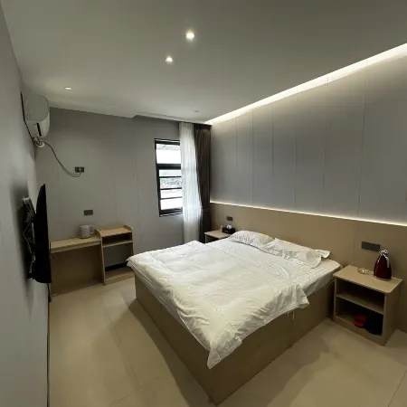 Zhenai Hotel