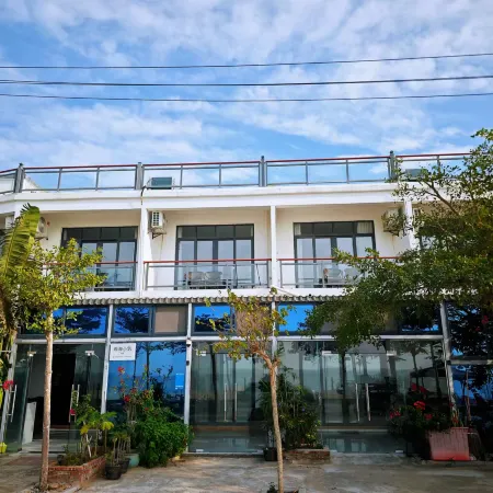 Sea Say Hotel