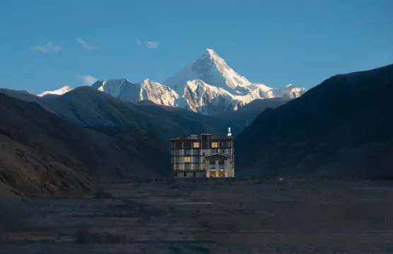 Ozz·nice5·Time Absolution Resort Hotel (Kangding Xinduqiao Branch)