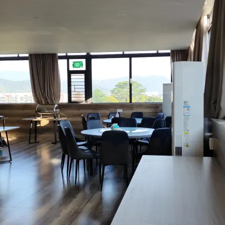 Yuyue Selected Apartment