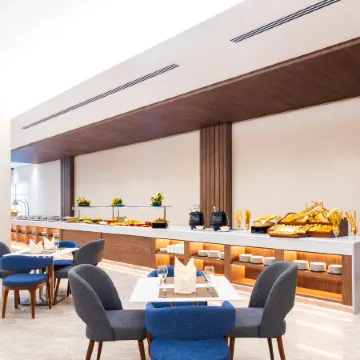MD Hotel by Gewan Formerly Cassells Отели рядом с достопримечательностью «Шоссе шейха Зайда»