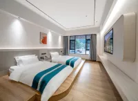 清遠筆架山居 鄰近小企鵝親子水上樂園·山水沙灘泳池的酒店